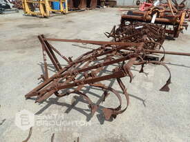 3 POINT LINKAGE CULTIVATOR - picture1' - Click to enlarge