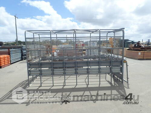 TRUCK LIVESTOCK CAGE