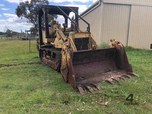 CRAWLER LOADER 4 in 1 BUCKET