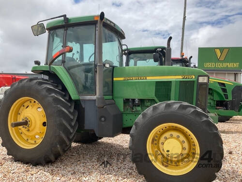 John Deere 7710 FWA/4WD Tractor