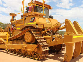 Caterpillar D9T Bulldozer - Hire - picture2' - Click to enlarge