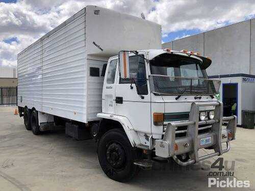 1996 Isuzu FVR900