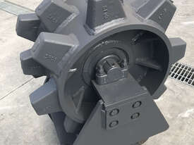 COMPACTION WHEEL 15 TONNE SYDNEY BUCKETS - picture0' - Click to enlarge