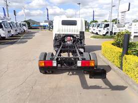 2015 HINO DUTRO 300 - Cab Chassis Trucks - 616 - picture2' - Click to enlarge