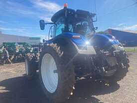 New Holland T7.315 FWA/4WD Tractor - picture2' - Click to enlarge