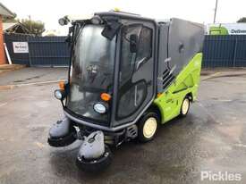 2015 Tennant 636HS Green Machine - picture0' - Click to enlarge