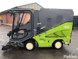 2015 Tennant 636HS Green Machine - picture1' - Click to enlarge