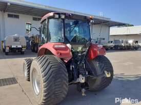 2018 Case Farmall 105C - picture1' - Click to enlarge