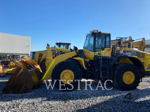 KOMATSU WA500 - 7 Wheel Loaders integrated Toolcarriers