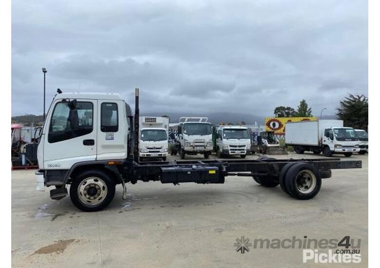 Buy Used Isuzu FSR 700 LONG Service Trucks in , - Listed on Machines4u