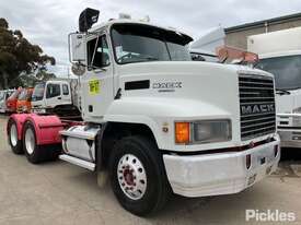 2001 Mack CH Fleetliner - picture0' - Click to enlarge