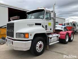 2001 Mack CH Fleetliner - picture0' - Click to enlarge