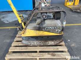 Wacker Neuson DPU 4045Y 356kg Reversible Plate Compactor Powered By Yanmar Diesel Engine. Items Have - picture0' - Click to enlarge