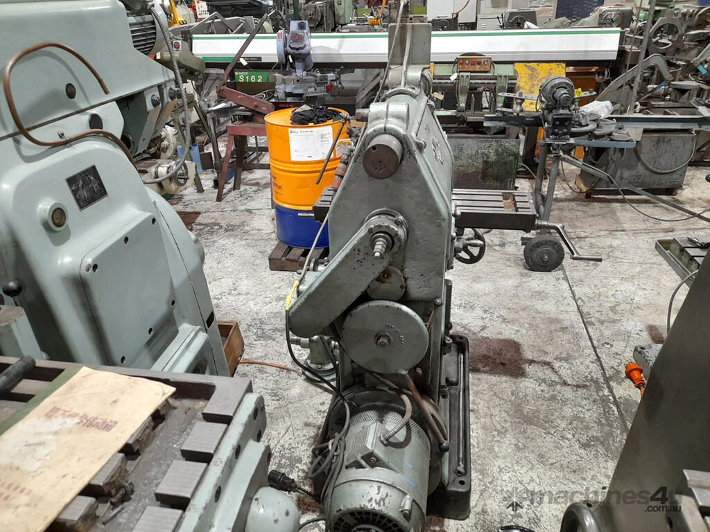 Used Denbigh D2 Universal Mills in BAYSWATER NORTH, VIC