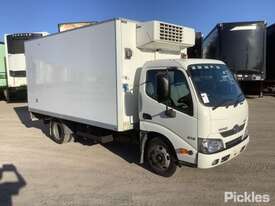 2017 Hino 300 616 - picture0' - Click to enlarge