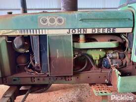 John Deere 4040 - picture0' - Click to enlarge