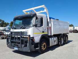 Volvo FM12 - picture1' - Click to enlarge