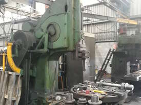 Butler Slotting Machine - picture0' - Click to enlarge