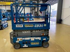 Scissor lift 6m electric - picture0' - Click to enlarge