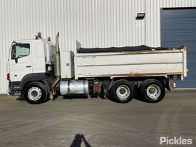 2007 Hino 700 Series - picture1' - Click to enlarge