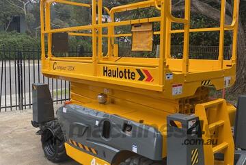 2011 Haulotte Compact 10DX -   4WD Diesel Scissor Lift, 2613 Hours 2011 Haulotte Compact 10DX -   4WD Diesel Scissor Lift, 2613 Hours