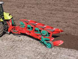 Kverneland 150 S Reversible Plough - picture0' - Click to enlarge