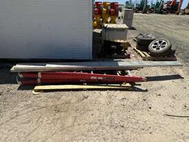 1 x Pallet of Ladders and Planks - picture0' - Click to enlarge