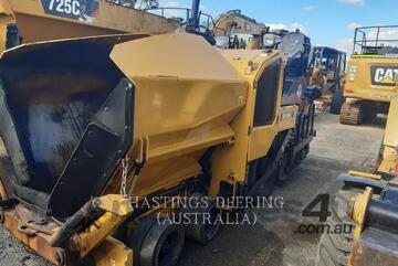 Caterpillar CAT AP300FLRC Asphalt Pavers