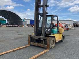 2001 Komatsu Forklift - picture1' - Click to enlarge