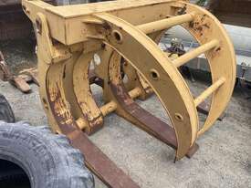 Loader Hydraulic Grab Attachment  - picture0' - Click to enlarge