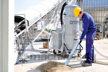 CLEANQUIP-Nilfisk 3707/10 SE 3 Phase Industrial Vacuum