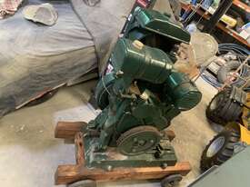 Lister Stationary Engine - picture0' - Click to enlarge