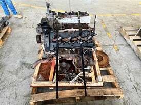 V8 LANDCRUISER MOTOR - picture1' - Click to enlarge