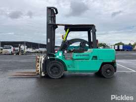 Mitsubishi FD40 Forklift - picture2' - Click to enlarge