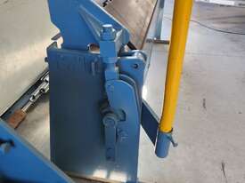  Sheetmetal Giullotine  - picture2' - Click to enlarge