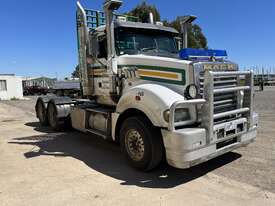 2014 Mack Superliner CLXT   6x4 Prime Mover - picture0' - Click to enlarge