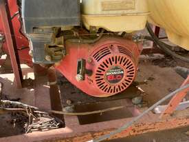 Blower -Mister - 8 HP Honda Motor  - picture1' - Click to enlarge