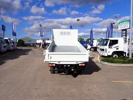MITSUBISHI CANTER - picture2' - Click to enlarge