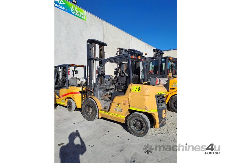 caption 4.0T CAT Diesel Forklift | UNIT 078
