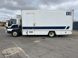 2005 Isuzu NQR 450 Long Service Truck - picture2' - Click to enlarge