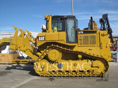 caption CAT D7R Track Type Tractors