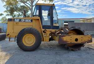 Caterpillar pad foot roller