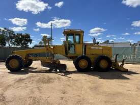 1980 JOHN DEERE 670A MOTOR GRADER - picture0' - Click to enlarge