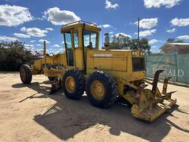 1980 JOHN DEERE 670A MOTOR GRADER - picture1' - Click to enlarge