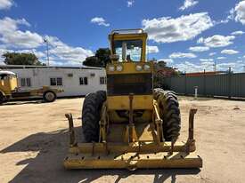 1980 JOHN DEERE 670A MOTOR GRADER - picture2' - Click to enlarge