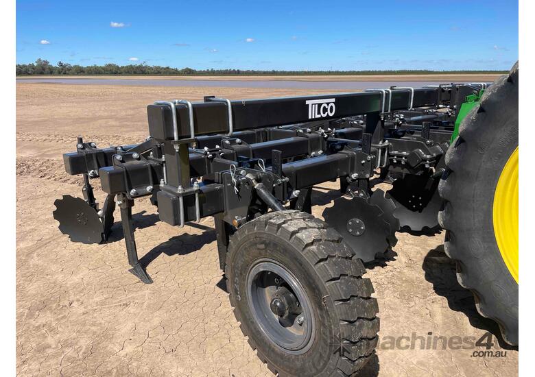 caption Ex-Demo Model Opportunity: 6 Row Warrior Disc Ripper! Ready for Inspection!