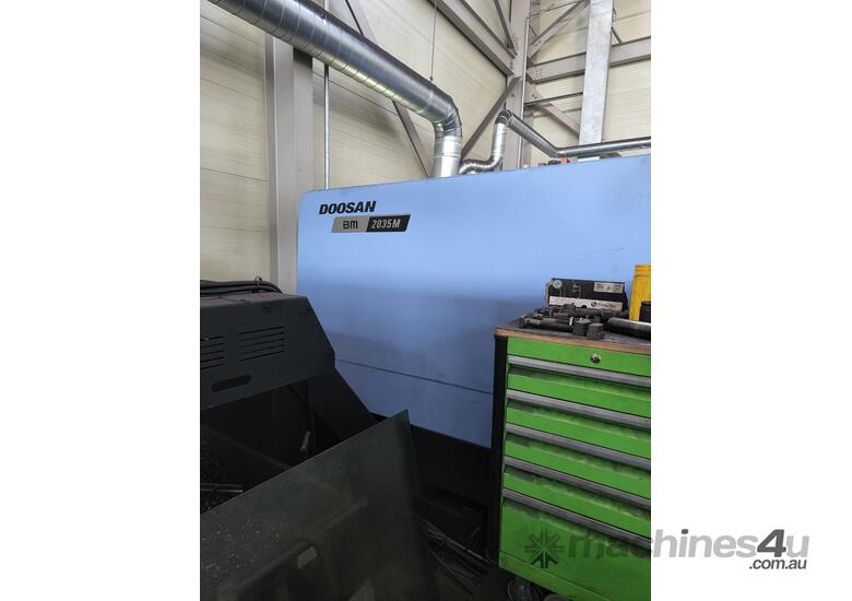 caption 2021 Doosan BM2035M Double Column Machining Centre