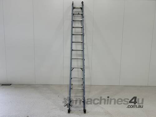 Extendable Fibreglass Ladder