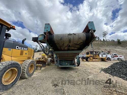 caption 2010 TEREX POWERSCREEN WARRIOR 1800