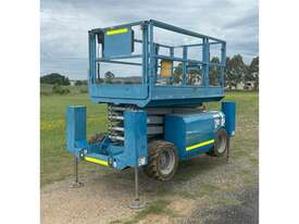 2004 GENIE SCISSOR LIFT - picture0' - Click to enlarge